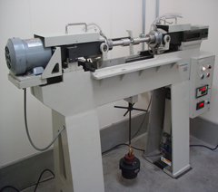 Rotary bending fatigue testing machine